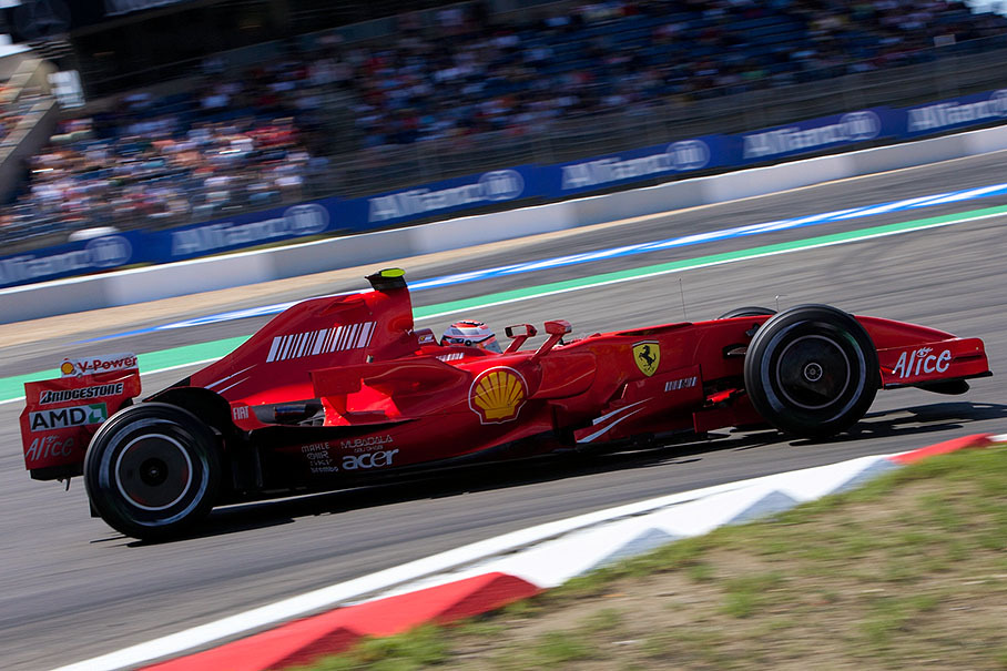 Kimi Raikkonen at first corner
