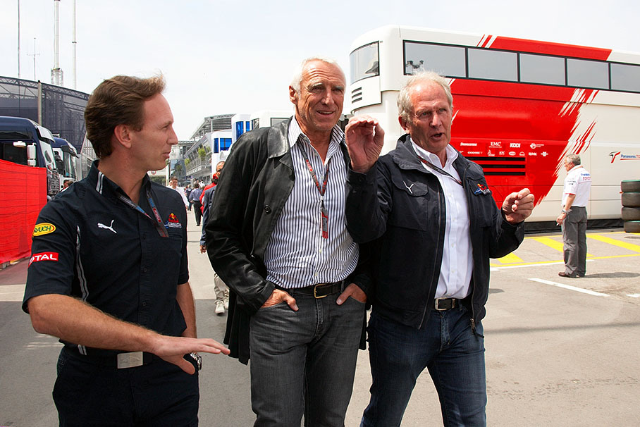 Red Bull managers together: F1 racing team principal Christian Horner, Red Bull boss Dietrich Mateschitz and motorsport director Dr. Helmut Marko