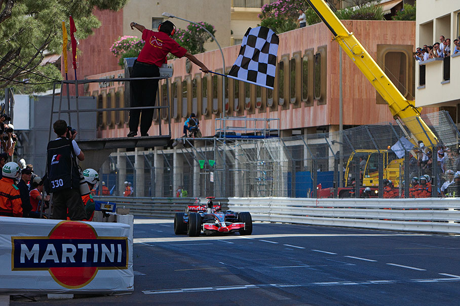 Winner Alonso takes chequered flag