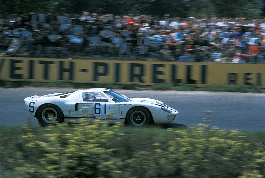 Henri Greder (F) and Jean-Michel Giorgi (F) on a Ford GT40 #1003 gain first place for Ford France in S+3.0 class (7th place overall)
