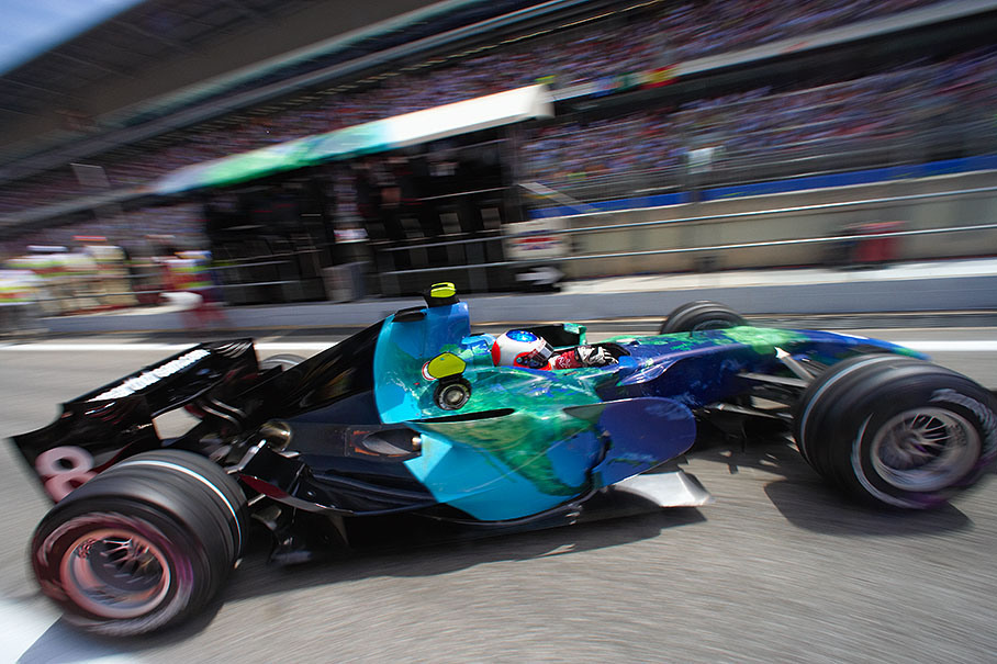 Barrichello rides out to qualifying