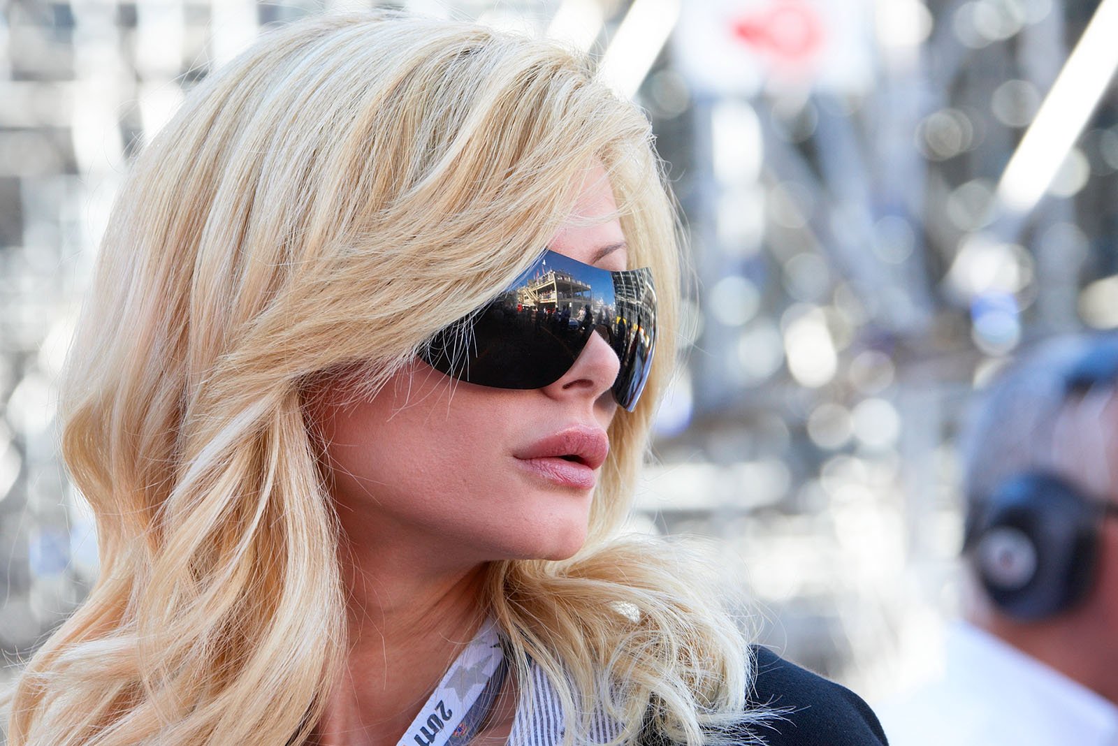 Sporting the Monaco-look.