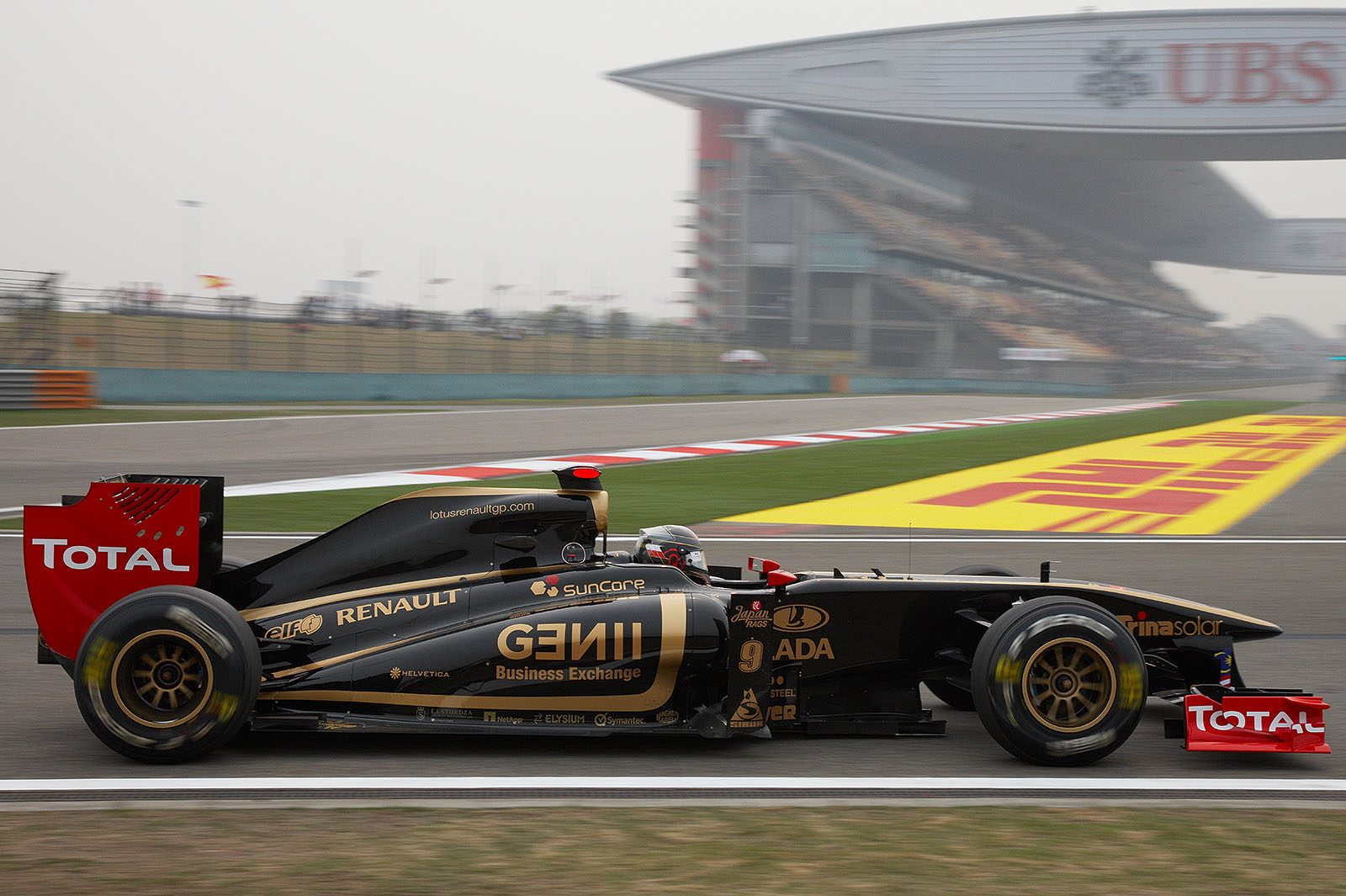 Nick Heidfeld, Lotus Renault GP