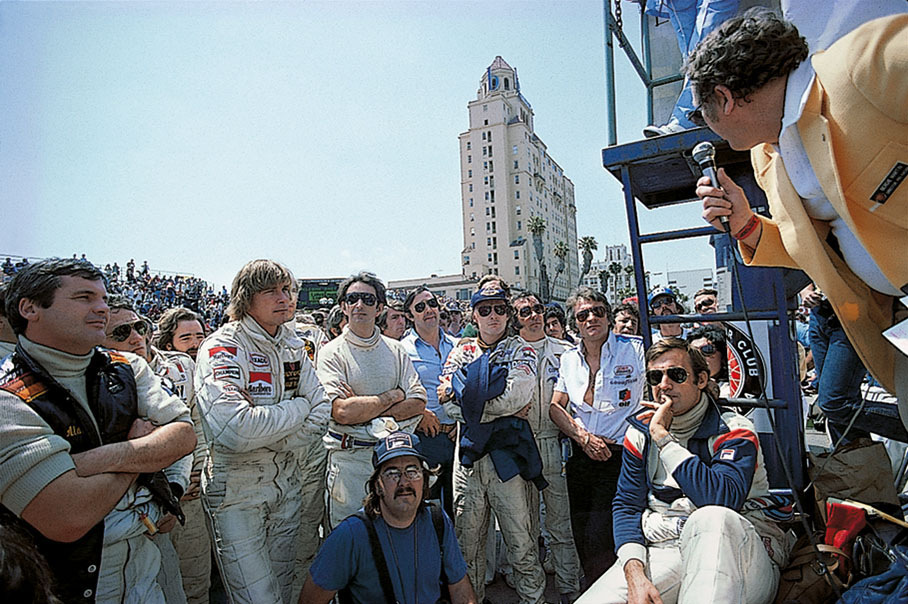 Drivers briefing on Sunday before the start