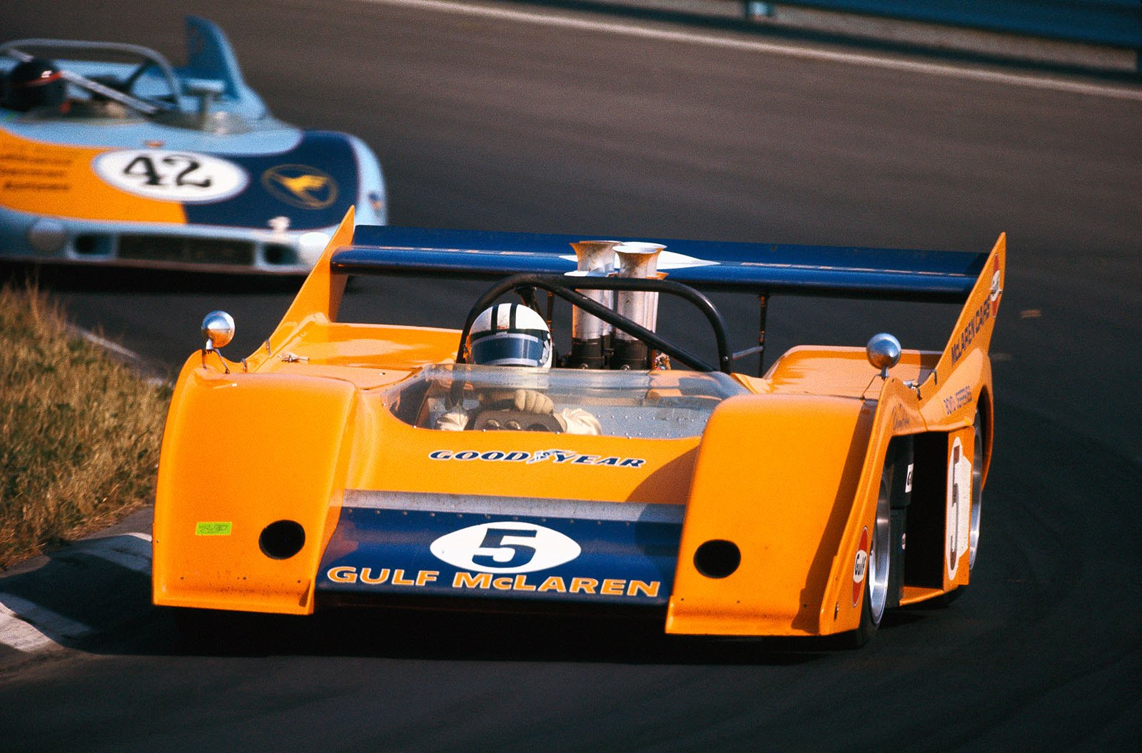 Winner Denny Hulme (NZ) in the McLaren M20 Chevrolet