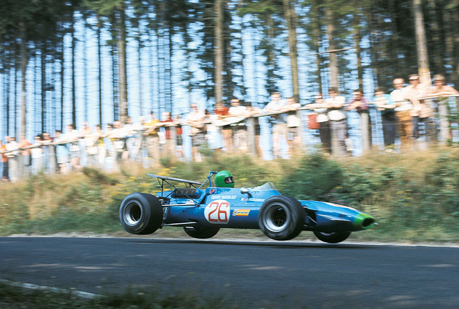 Henri Pescarolo in a Formula 2 Matra MS7-Cosworth FVA