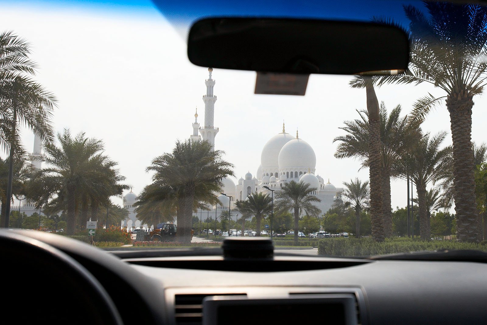 A busy man's view at the Sheikh Zayed Grand Mosque