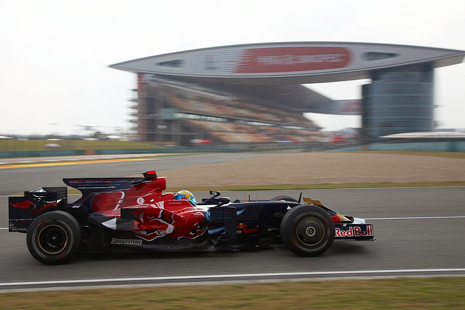 Sebastien Bourdais, Scuderia Toro Rosso