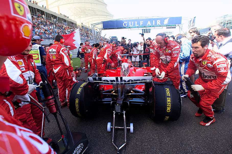 Pulsating action on Ferraris part of the grid