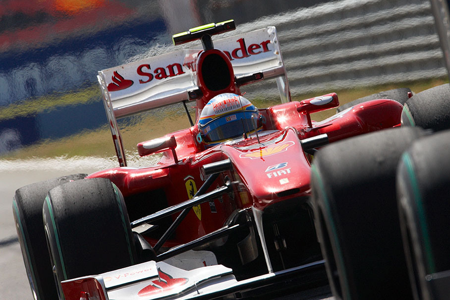 Fernando Alonso, Ferrari, behind others