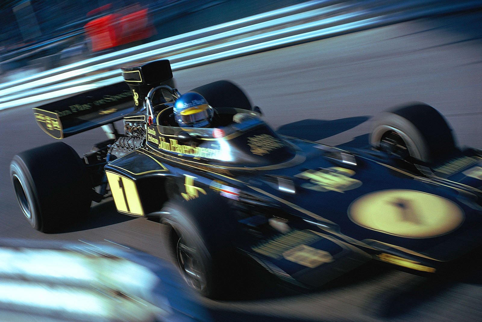 Race winner Ronnie Peterson on Lotus-Cosworth 72E rather than the new 76, Monaco Grand Prix, 1974