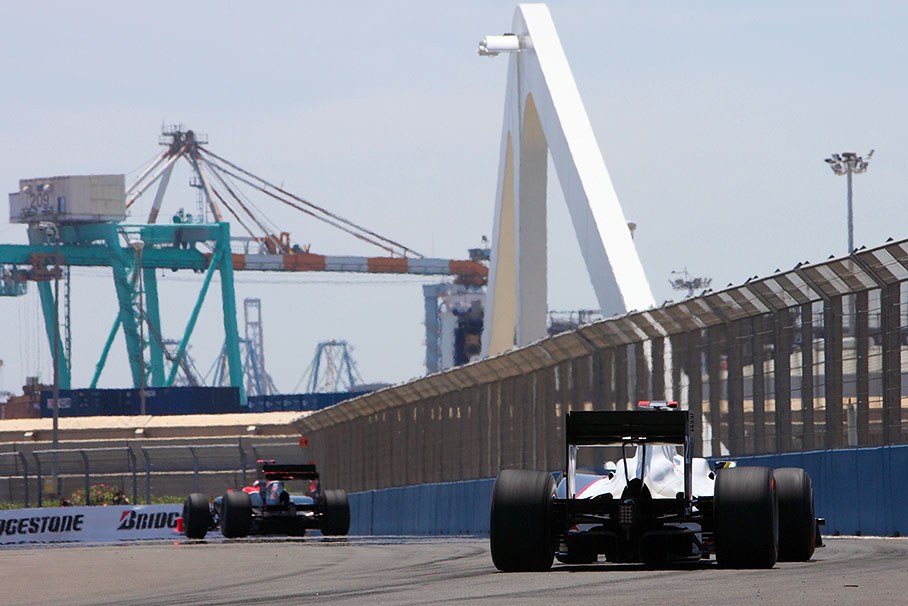 Pedro de la Rosa, BMW Sauber F1 Team, behind Glock