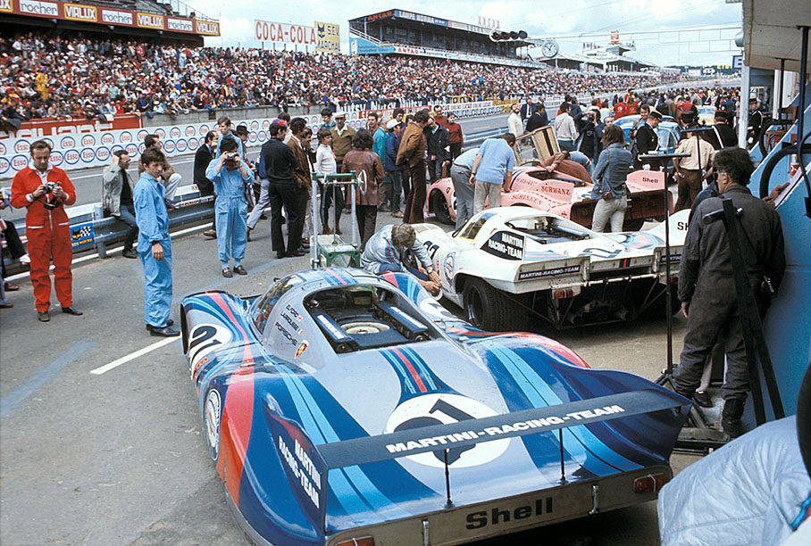 The Porsche 917L #042 driven by  Gérard Larrousse (F) and Vic Elford (GB) at Martini International Racing Team pits before the race