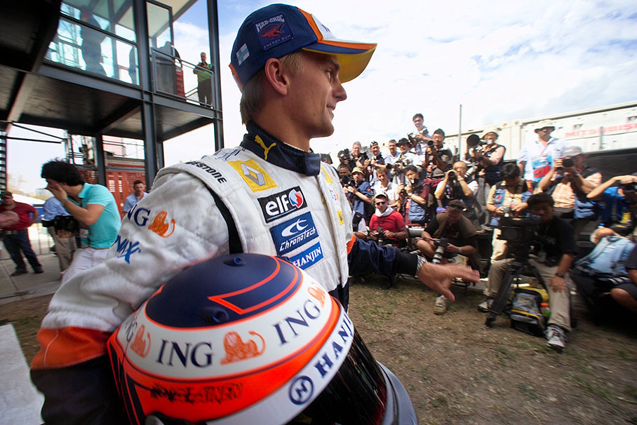 Renault newcomer Heikki Kovalainen poses for the media