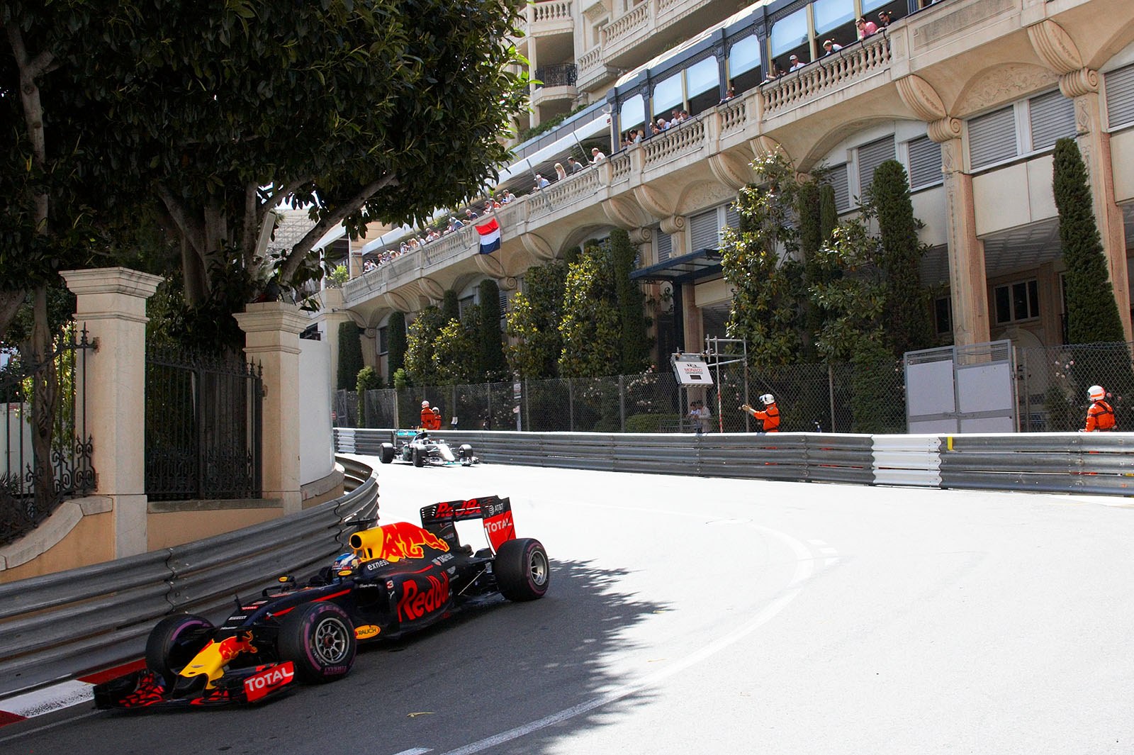 Ricciardo, Red Bull, at Mirabeau corner followed by Rosberg's Mercedes, Monte Carlo Grand Prix, 2016