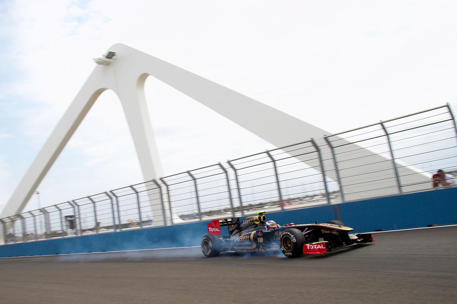 Vitaly Petrov, Lotus Renault GP