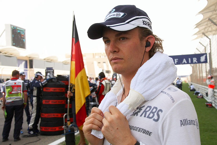 Nico Rosberg, Williams, besides the grid