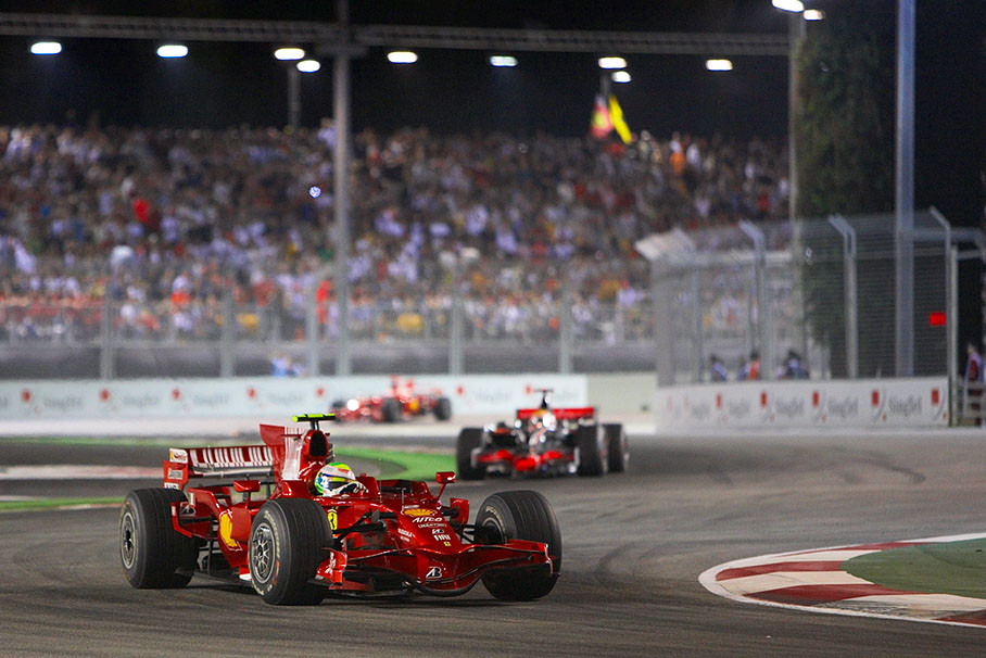 Felipe Massa leads in front of Hamilton and Raikkonen