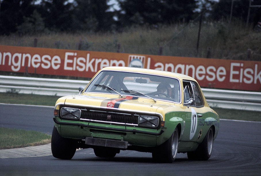 Helmut Kelleners, Heinz Sistig and Helmut Klinkhammer on Opel Commodore