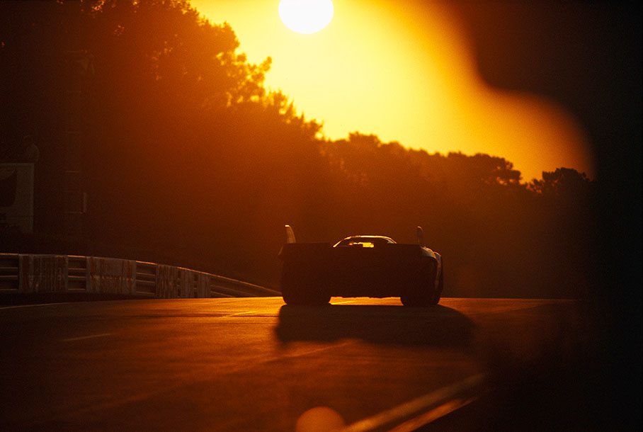 24h Le Mans 1971: The winning Porsche 917K 053 driven by Helmut Marko (A) and Gijs van Lennep (NL) at dawn