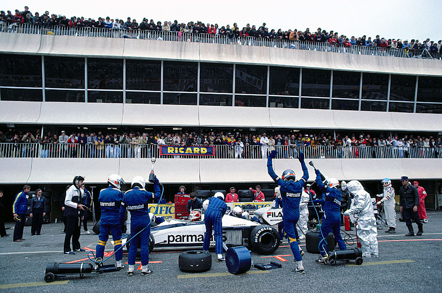 Pit stop with Nelson Piquet in the 1.5 t/c Brabham BT52-BMW 4