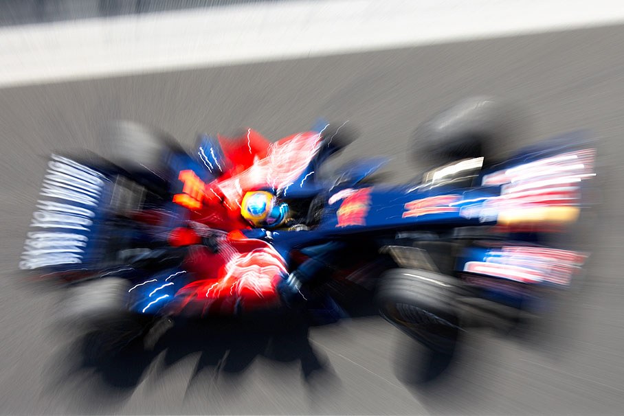 Sebastien Bourdais, Scuderia Toro Rosso