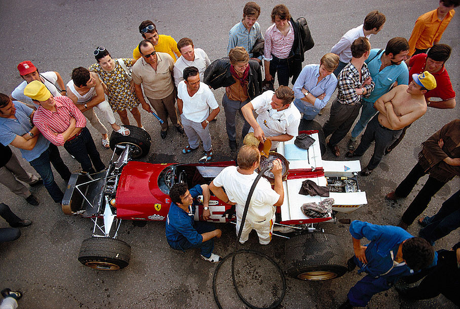 Shell refuels a Ferrari, German GP Hockenheim 1970