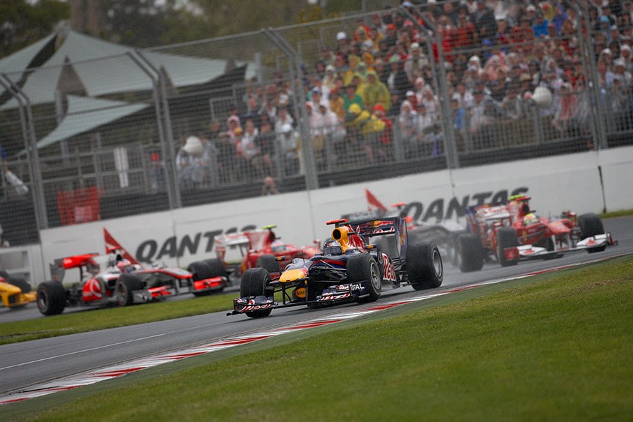 The start, Vettel in the lead