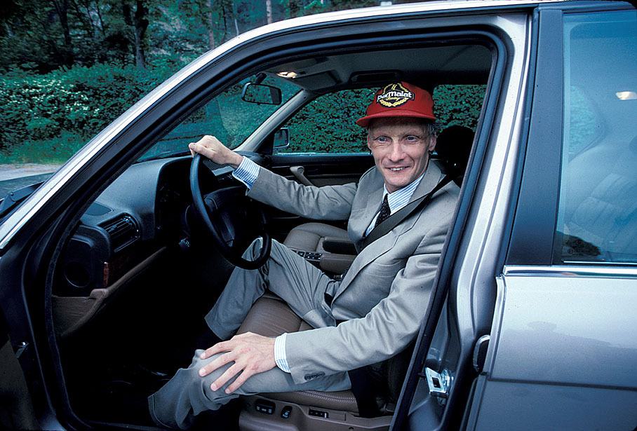 BMW 750iL (E32), 1987, driven by Niki Lauda