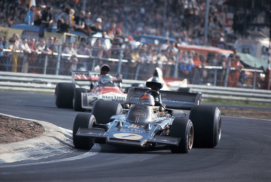 Emerson Fittipaldi on Lotus-Cosworth 72E