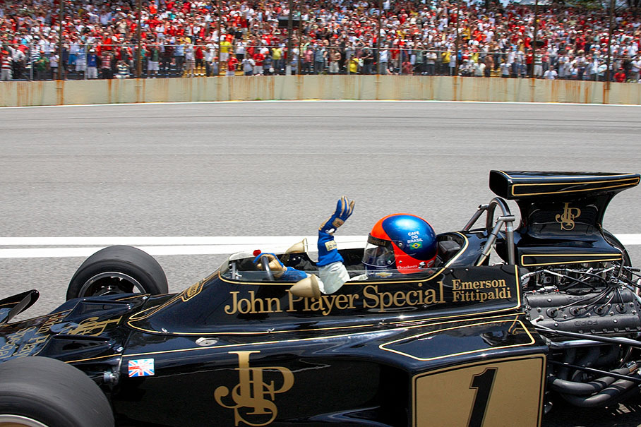 Double F1 World Champion Emerson Fittipaldi (1972, 1974) drives two honoury laps in his historic Lotus 72 on Sunday, to cheer the fans up before the race