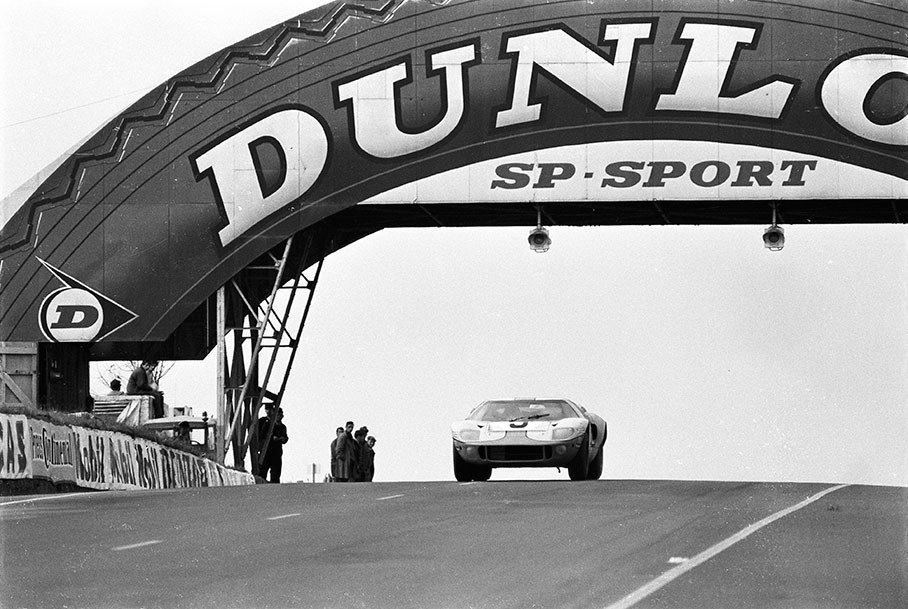 Pedro Rodriguez (MEX) and Lucien Bianchi (B) drove the Ford GT40 1075 entered by J. W. Automotive Engineering Ltd. to victory at Le Mans 24hrs 1968