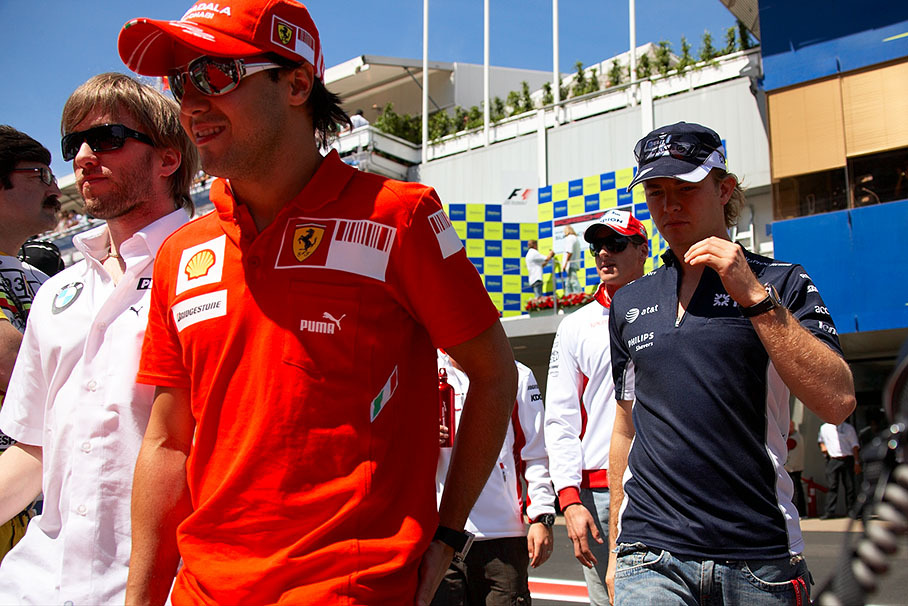Massa, Heidfeld, Rosberg and Sutil arrive at drivers parade