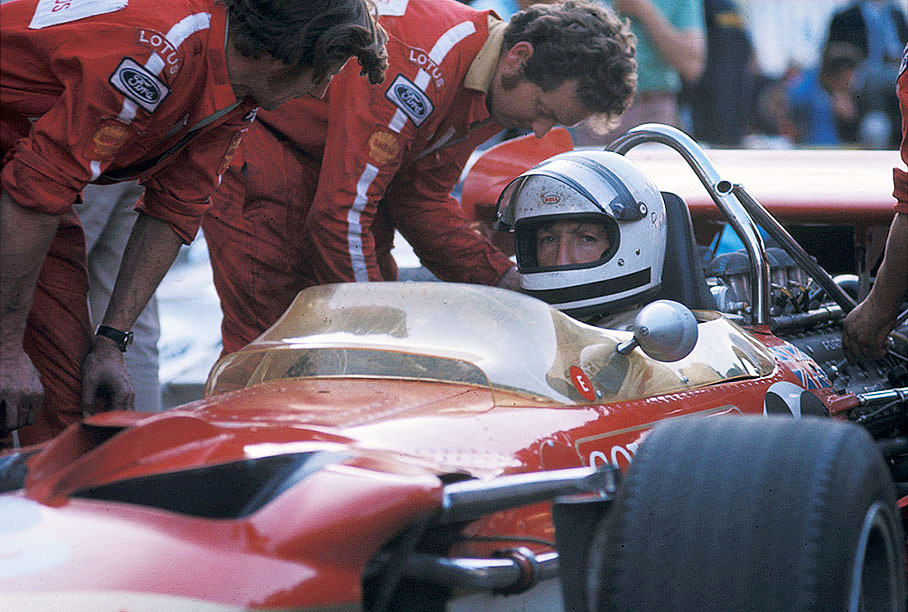 Jochen Rindt still in the 'old model' Lotus-Cosworth 49C
