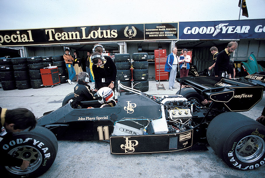 Elio de Angelis, Lotus-Renault