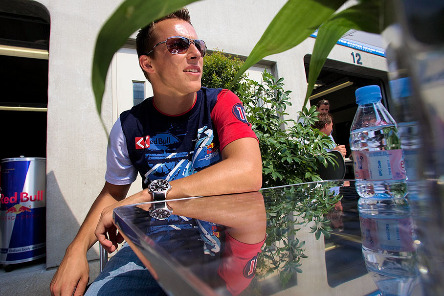 Cool ace Christian at a Klien table ;)