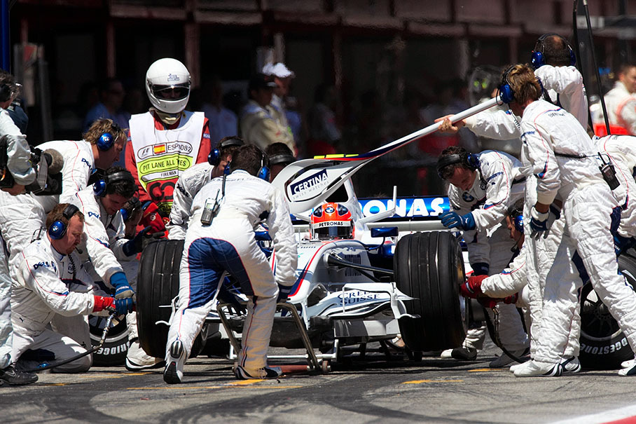 Robert Kubica on the jack