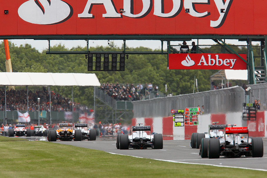 The hot field speeds along the start/finish straight