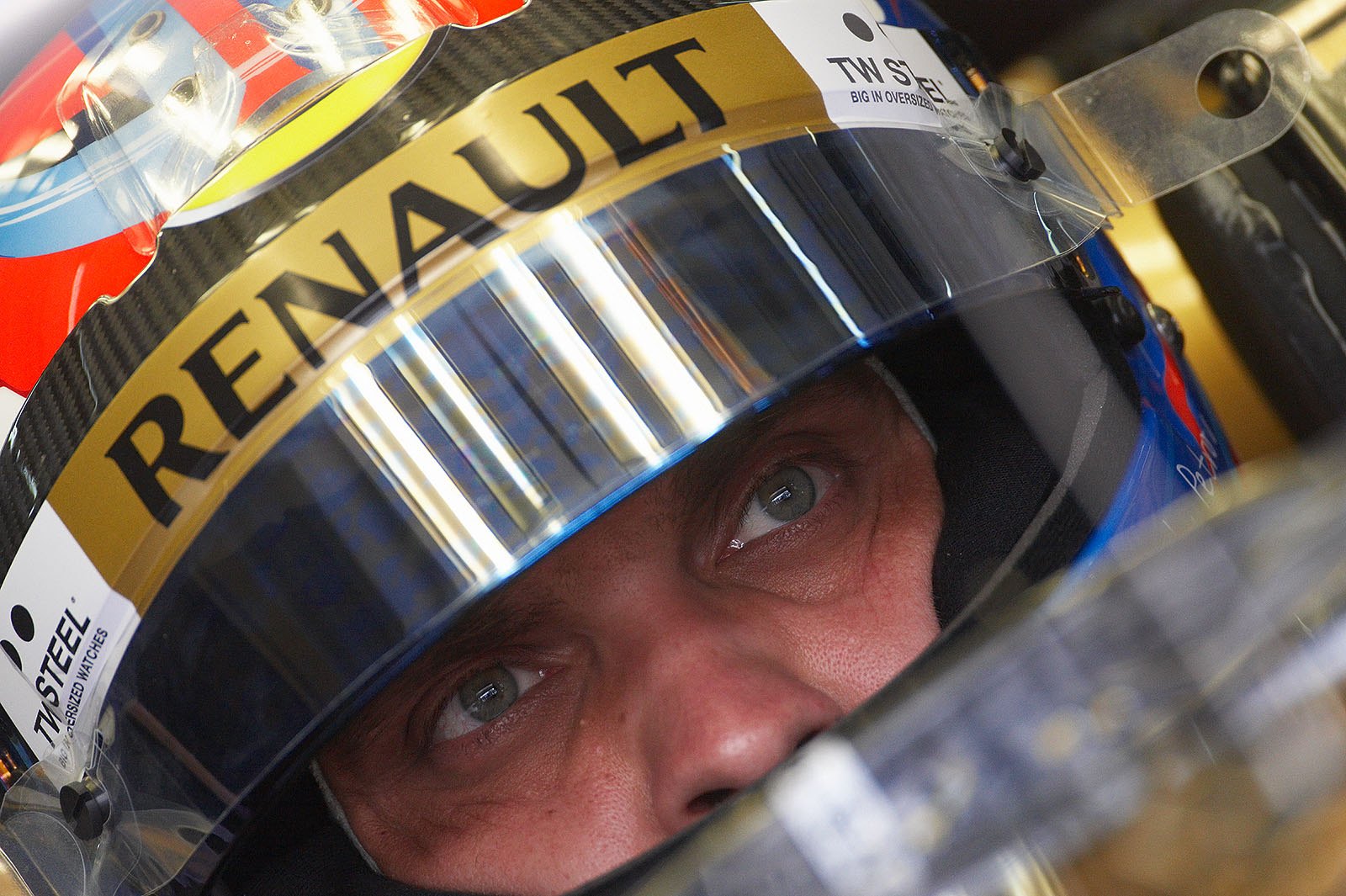 Vitaly Petrov, Lotus Renault GP