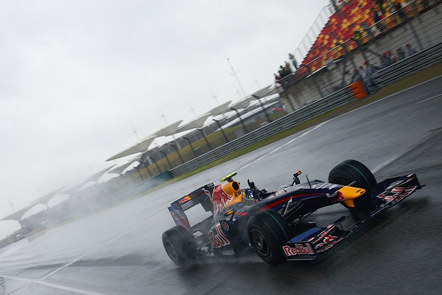 Sebastian Vettel, Red Bull Racing, wins the Chinese Grand Prix 2009
