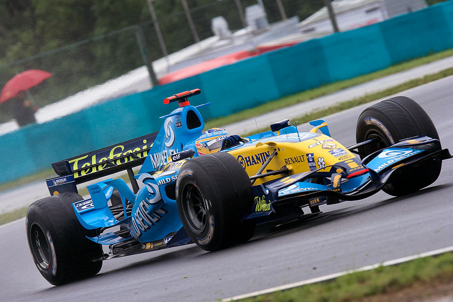 Alonso in the lead now on a drying track