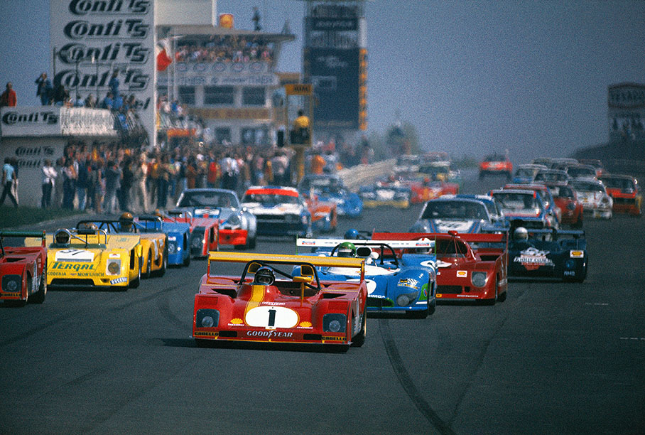 Jacky Ickx in his Ferrari 312PB on the way to formation lap