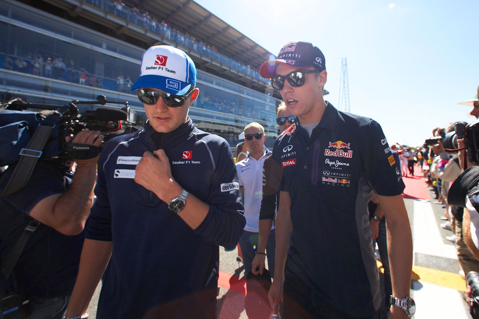 Drivers parade with Ericsson and Kvyat