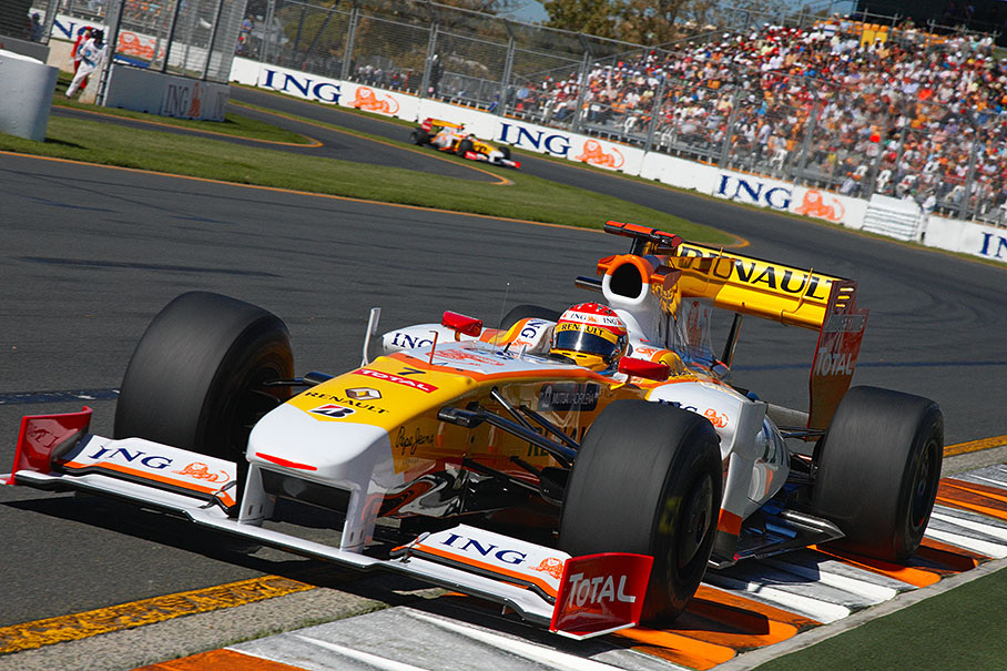 Fernando Alonso and Nelson Piquet jr., behind, both Renault F1