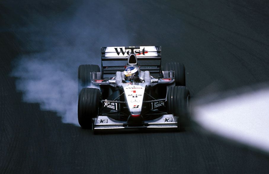 Mika Häkkinen brakes hard