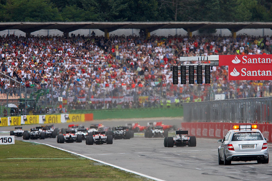 A few seconds after the start of the German GP 2010