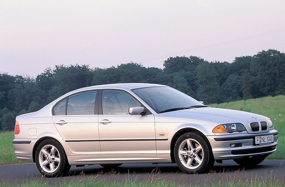 BMW 328i (E46), 1998