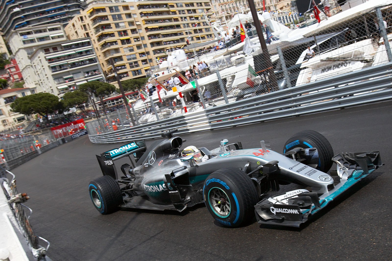 Race leader and still on heavy wets: Lewis Hamilton, Mercedes, Monte Carlo Grand Prix, 2016