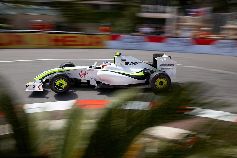Rubens Barrichello, Brawn Grand Prix, at turn 06, the 'Ex-Loews' hairpin