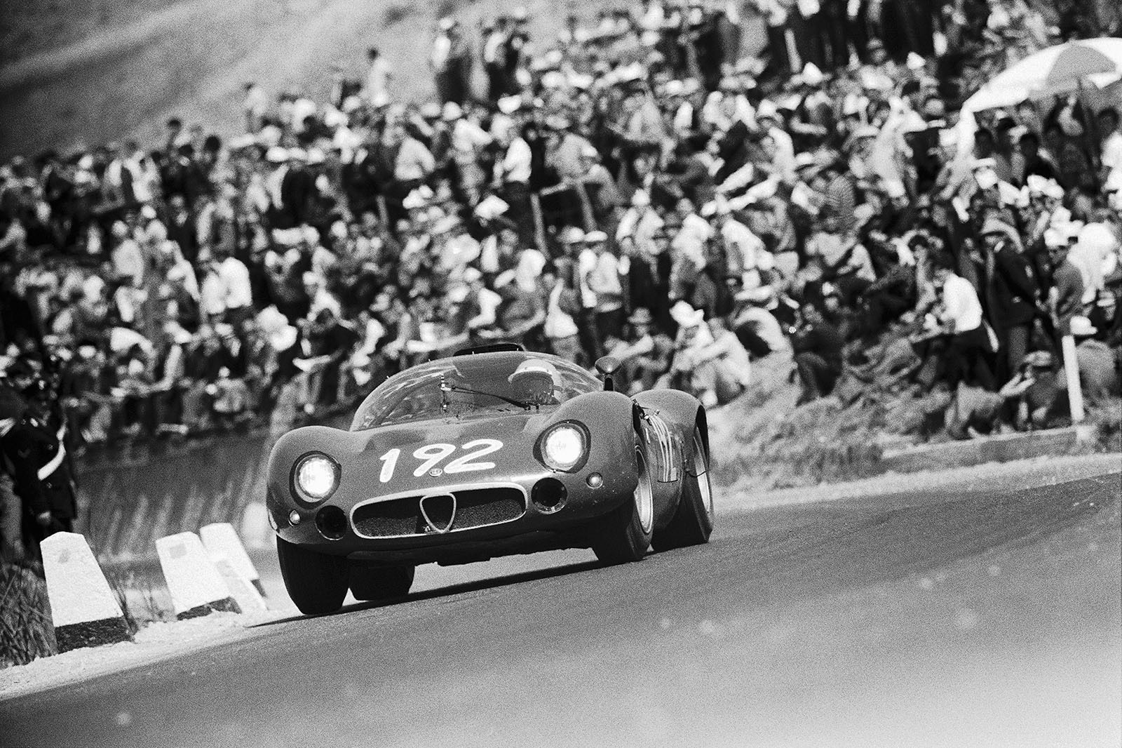 The Alfa Romeo T33 of Nanni Galli (I) and Ignazio Giunti (I)